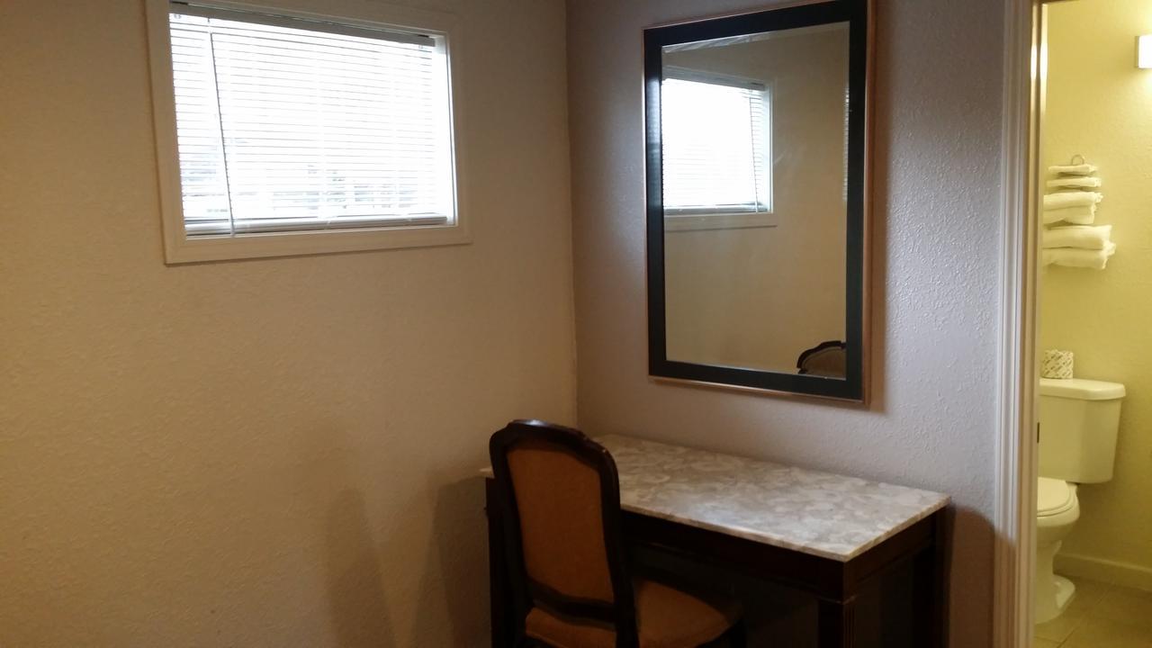 Redwood Inn Willits Luaran gambar