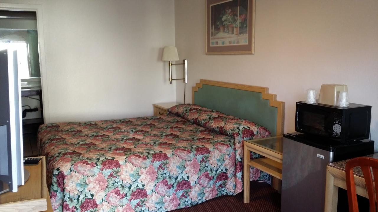 Redwood Inn Willits Luaran gambar