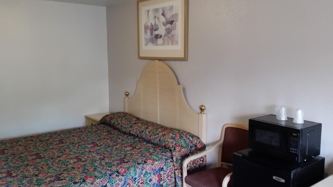 Redwood Inn Willits Luaran gambar