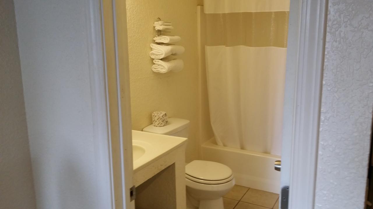 Redwood Inn Willits Luaran gambar