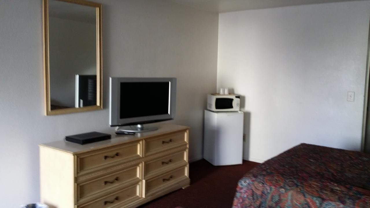 Redwood Inn Willits Luaran gambar